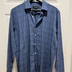 Bloomingdale's Blue Casual Button Down Shirt